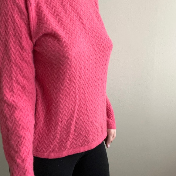 100% cashmere pink sweater - Picture 2 of 5